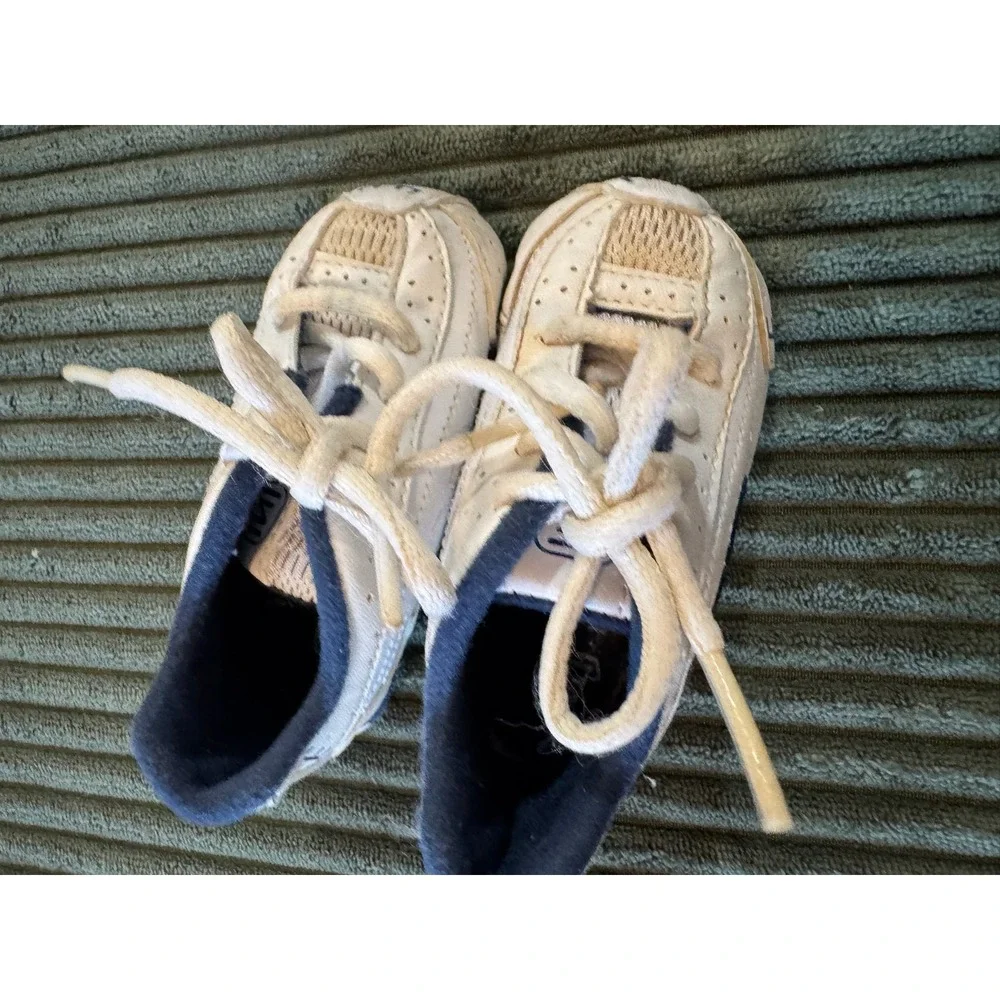 Nike Baby Toddler Shoes‎ White and Navy Blue Sneakers Size 3C